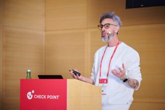 Kritische Sicherheitslücken in Anthropics Claude Code aufgedeckt